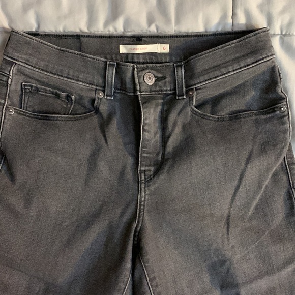 Levi’s Jeans - Picture 3 of 6